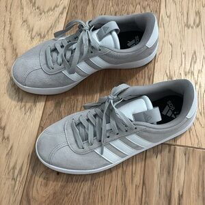 Grey suede adidas. Never worn outside. Excellent condition.